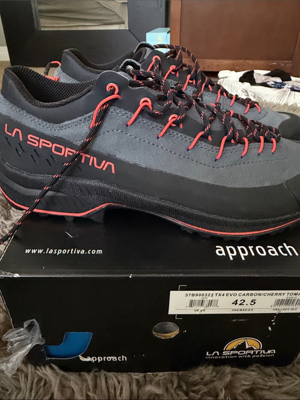 La Sportiva Mens TX4 EVO Leather Technical Approach/Hiking Shoes